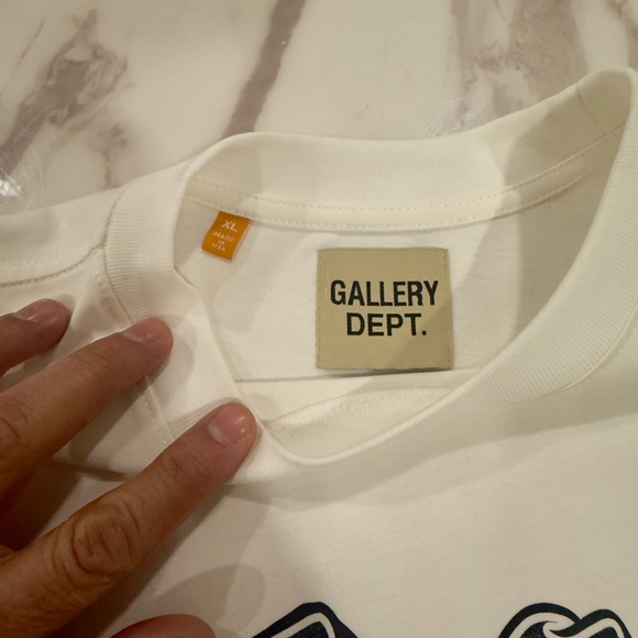 Gallery Dept Cream T-Shirt with Graphic - Picture 4 of 5